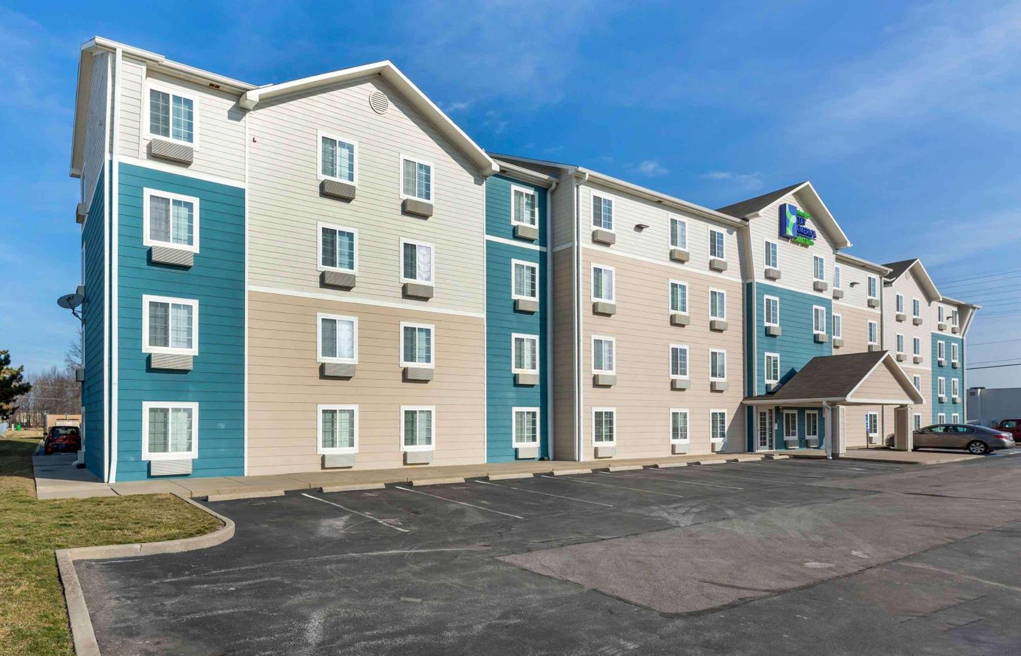 Extended Stay America Select Suites - Cleveland - Avon Buitenkant foto