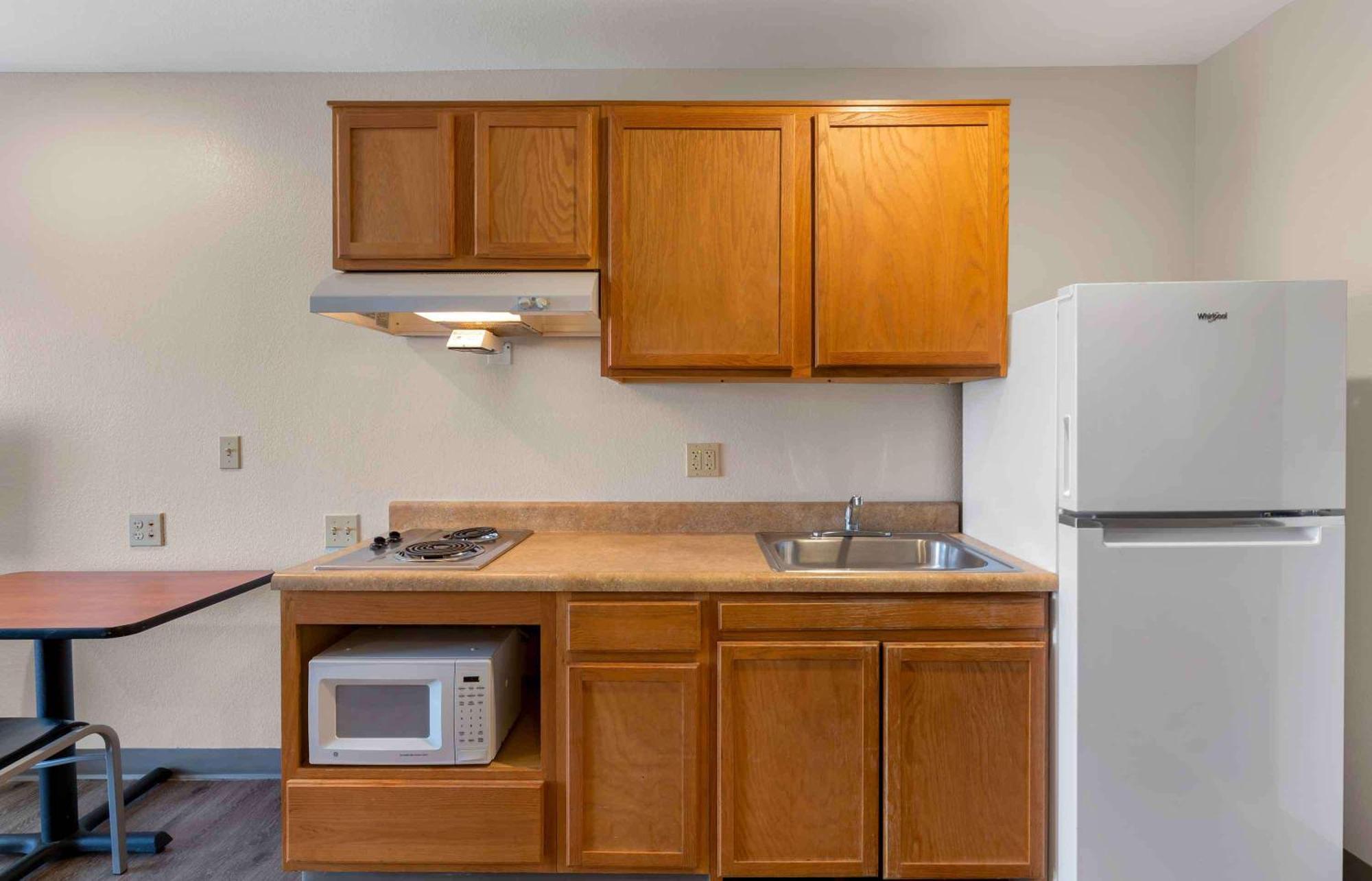 Extended Stay America Select Suites - Cleveland - Avon Buitenkant foto